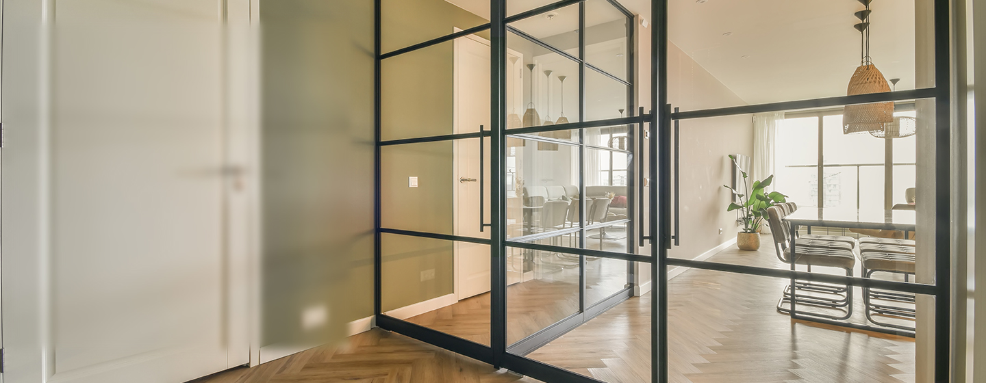 Міжкімнатні скляні перегородки LOFT